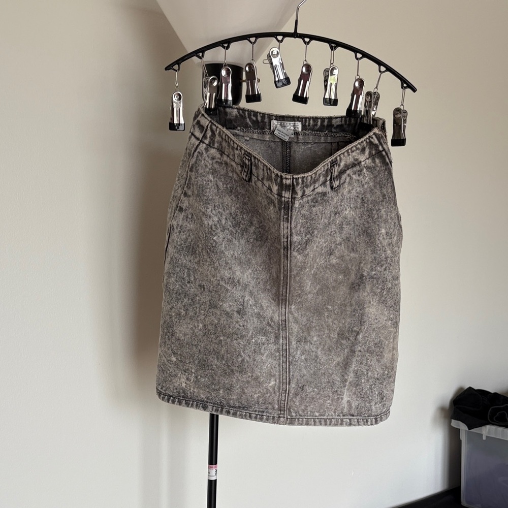 Vintage Gray Denim Skirt 17”
